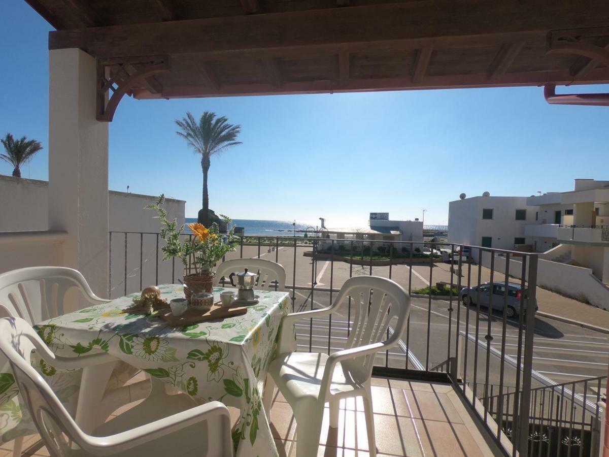 Appartamento Sul Mare Torre Pali Exterior photo